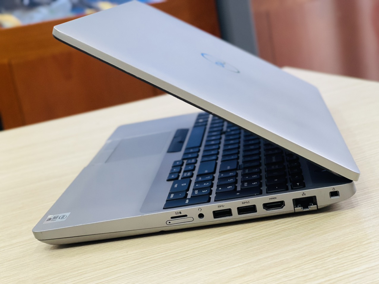 Laptop đồ họa Dell precision 3551 giá rẻ